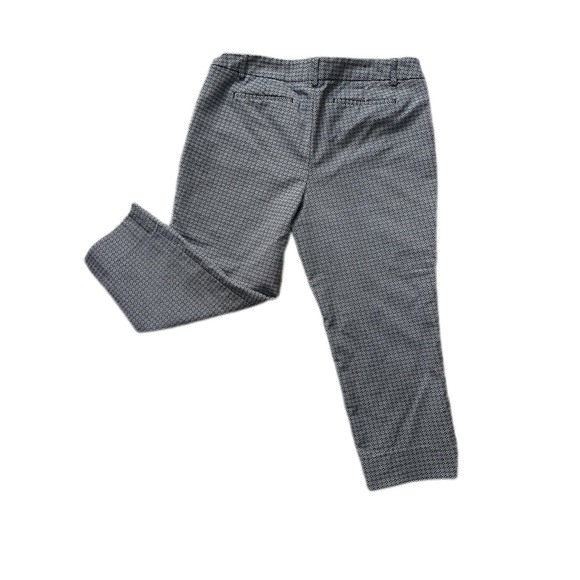 Hilary Radley crops, size 12. Black white, pockets, button and fly. Stretch VGUC - Picture 2 of 10